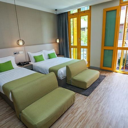 Champion Hotel Сингапур Екстериор снимка