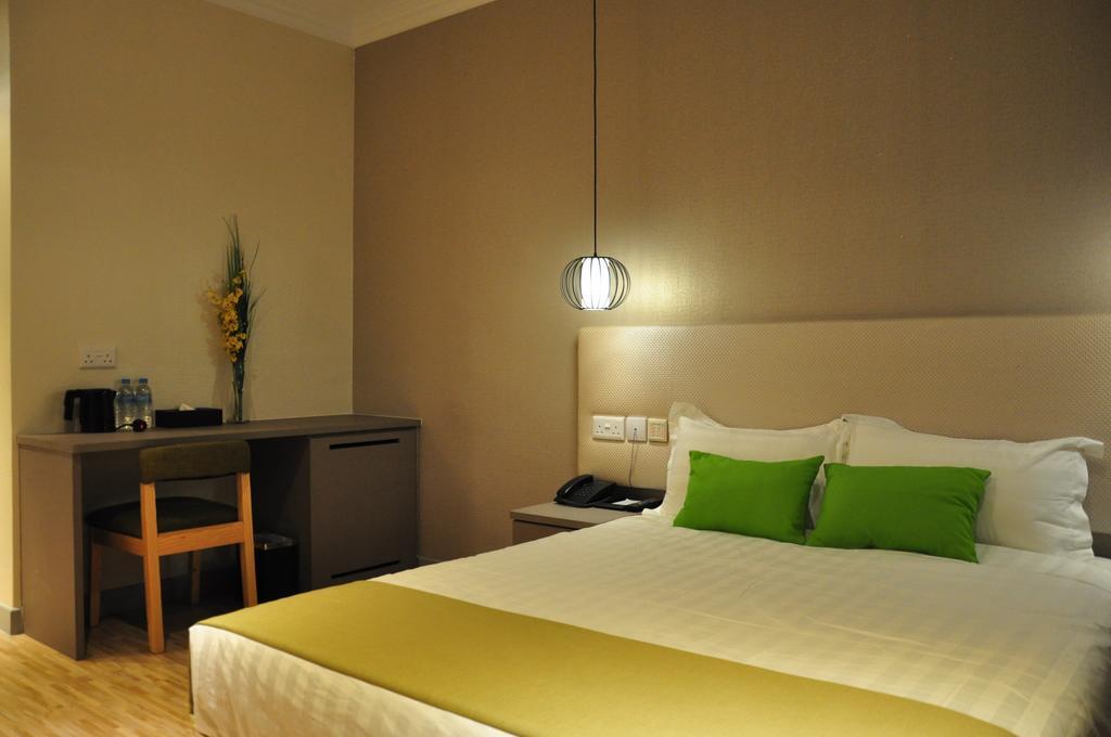 Champion Hotel Сингапур Стая снимка